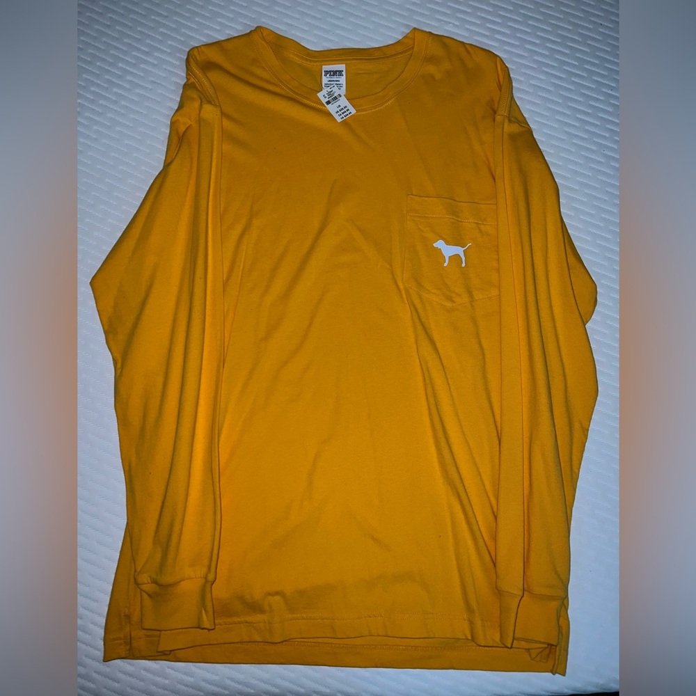 VS Pink long sleeve T-shirt